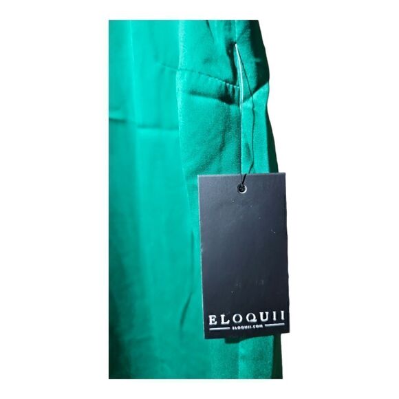 NWT - ELOQUII - Green Blouse Black Trim with Arm Slits - Size 20 - Picture 6 of 8